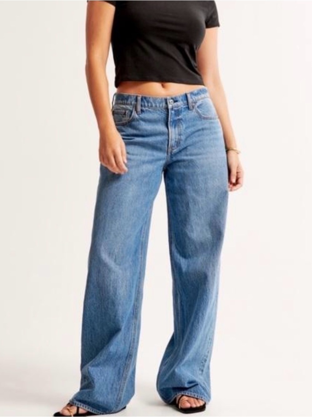 Abercrombie & Fitch Light Blue Denim Ultra Loose Low Rise Jeans 28/6s NWOT
